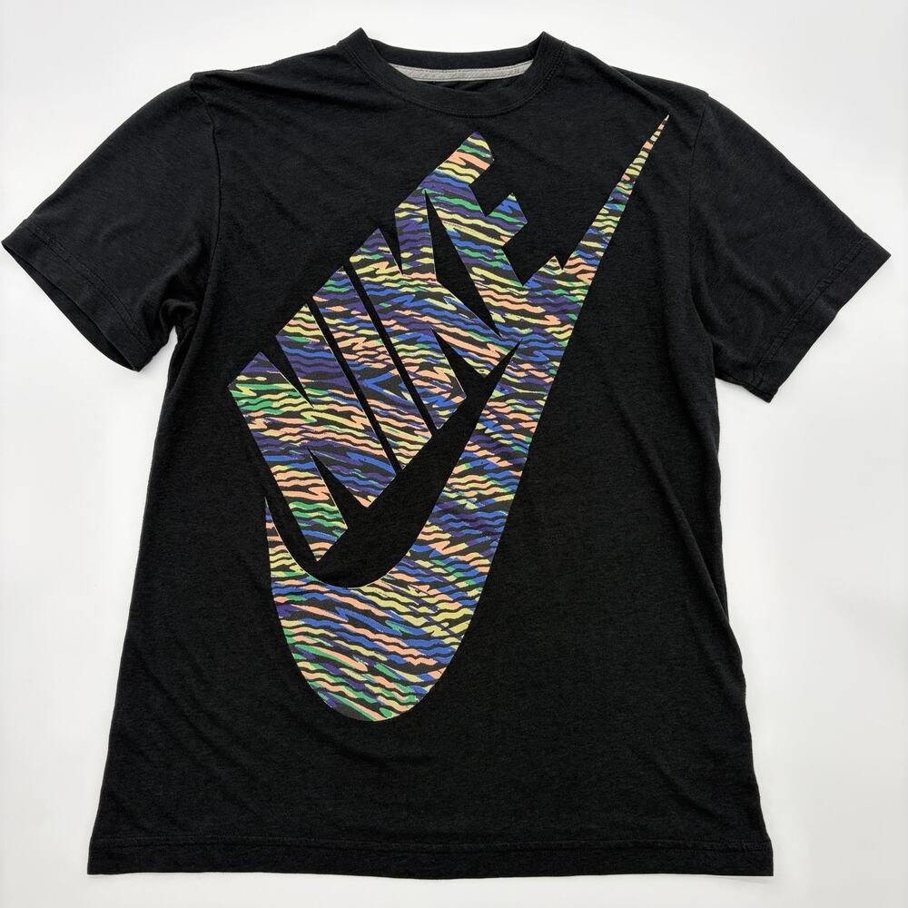Men's Nike Air Swoosh Color Swiggle Logo Graphic T-Shirt (Medium)